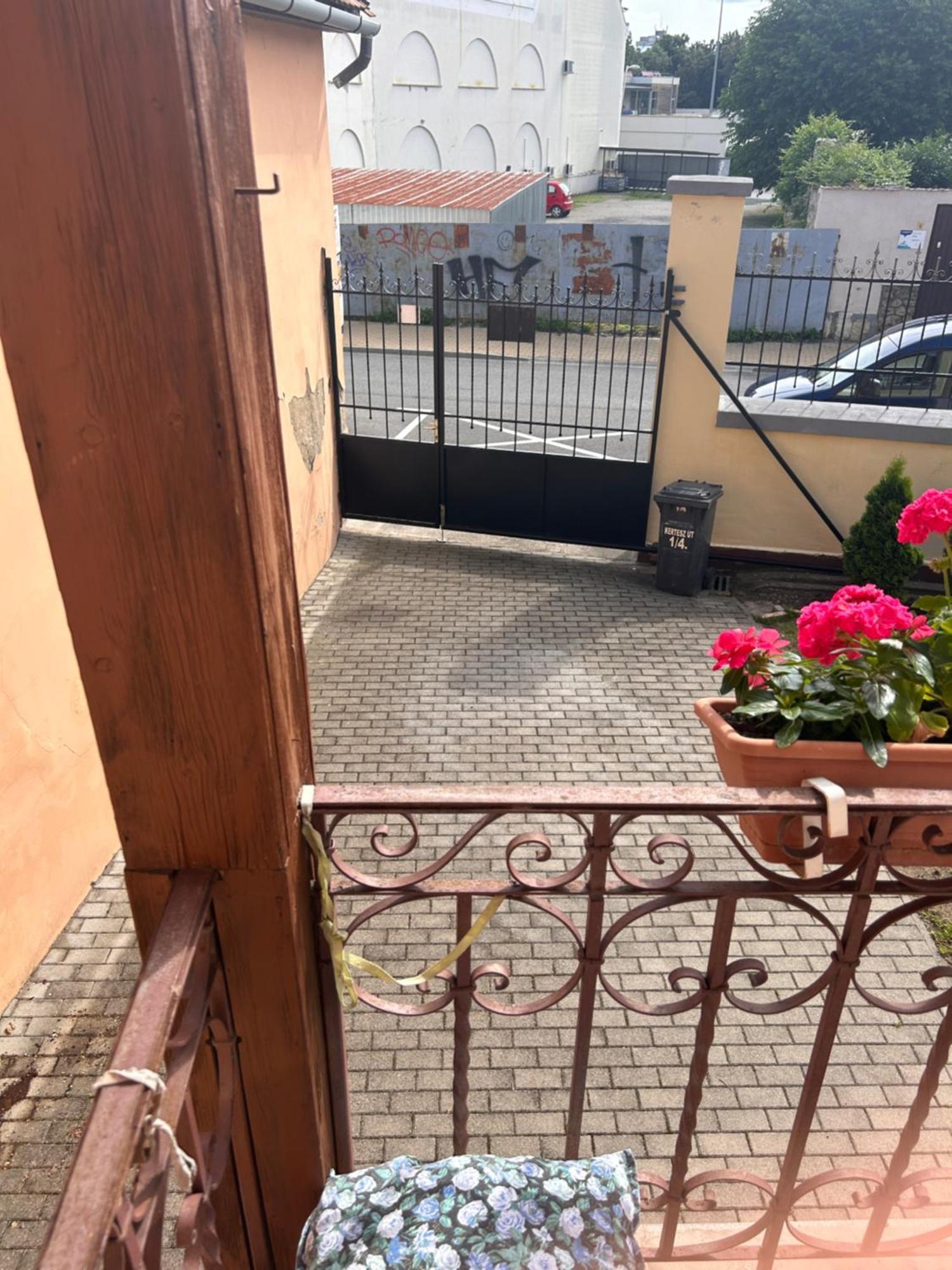 Balazs Apartman Έγκερ Δωμάτιο φωτογραφία